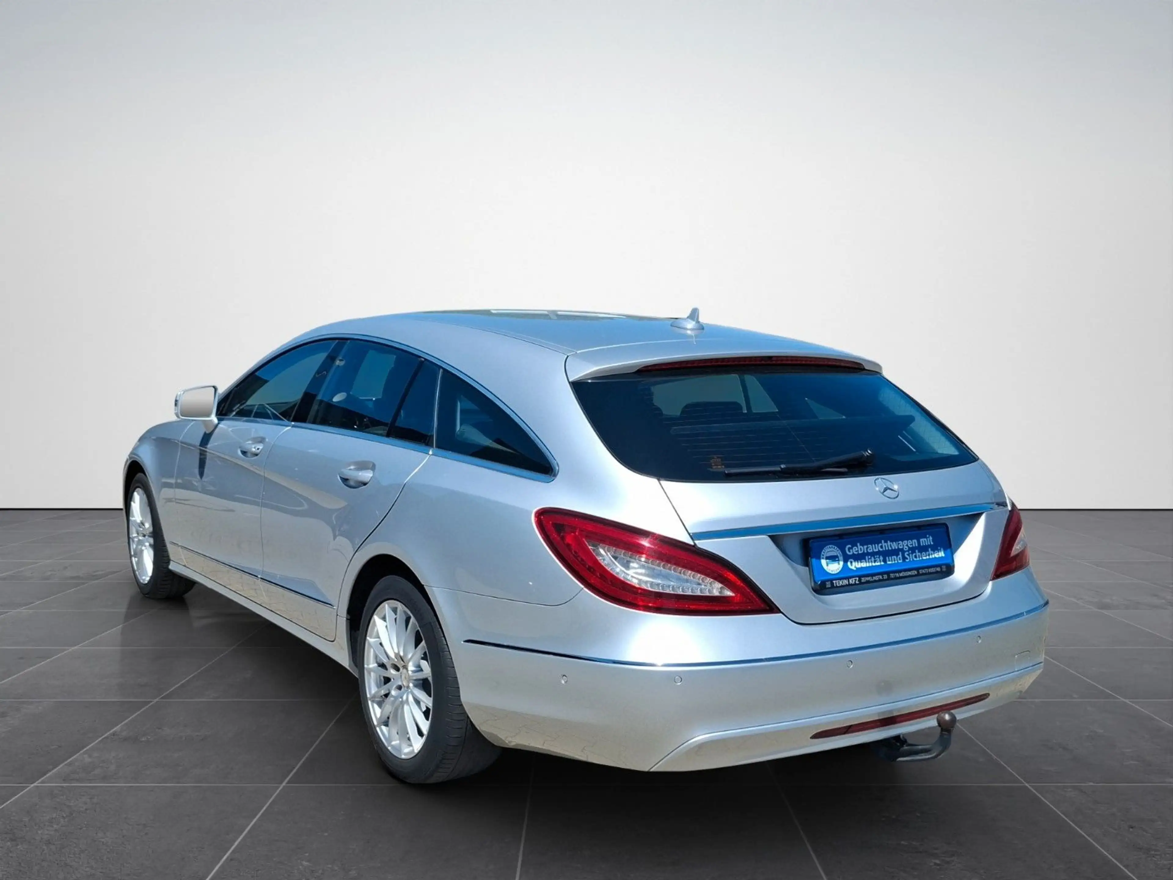 Mercedes-Benz CLS 220 — photo 7