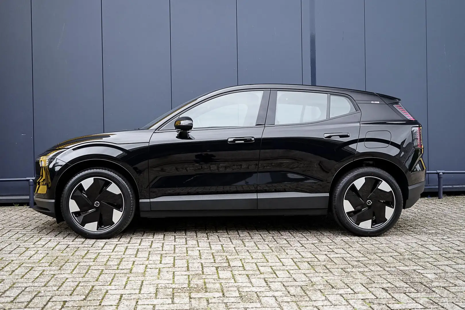 Volvo EX30 Twin Motor Performance Plus AWD | Park Assist | Ha Noir - 2