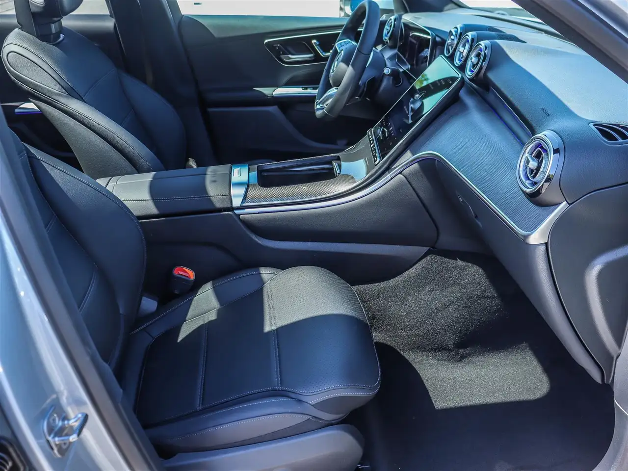 Mercedes-Benz GLC снимка Mercedes-Benz GLC