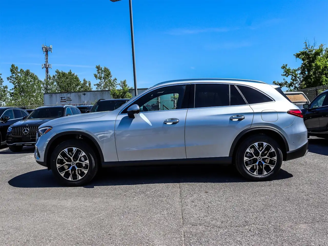 Mercedes-Benz GLC снимка Mercedes-Benz GLC