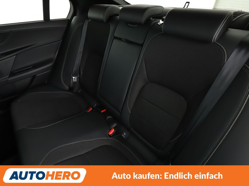 Jaguar XE 20t R-Sport Aut.*NAVI*CAM*BiXENON*SHZ*LHZ*ALU* — photo 13