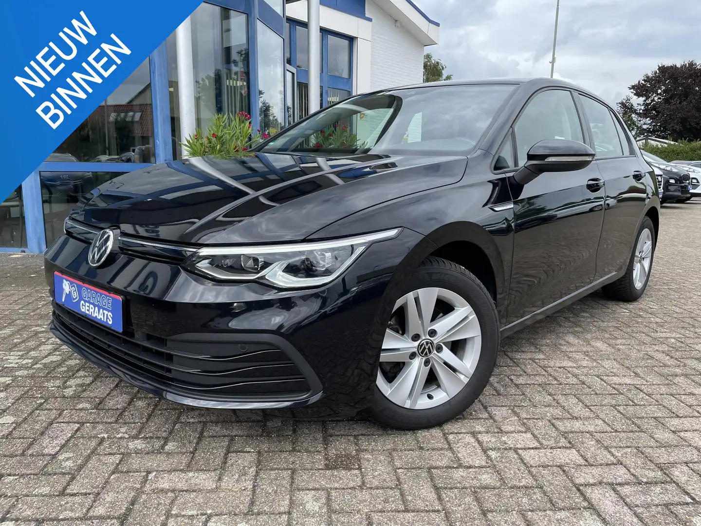 Volkswagen Golf 1.5 TSI | Navigatie, Apple carplay/Android Auto, P Negro - 1