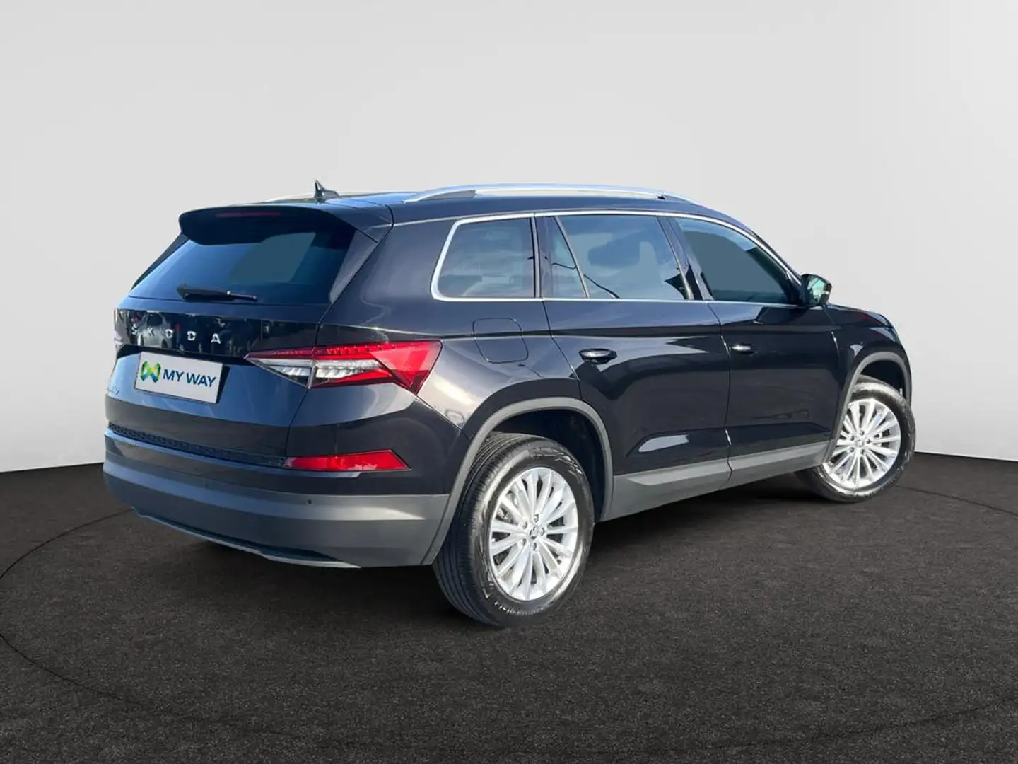Skoda Kodiaq Ultimate 1.5 TSI (150pk) Automaat /// Achteruitrijcamera /// Zetelverwarming /// Zwart - 2