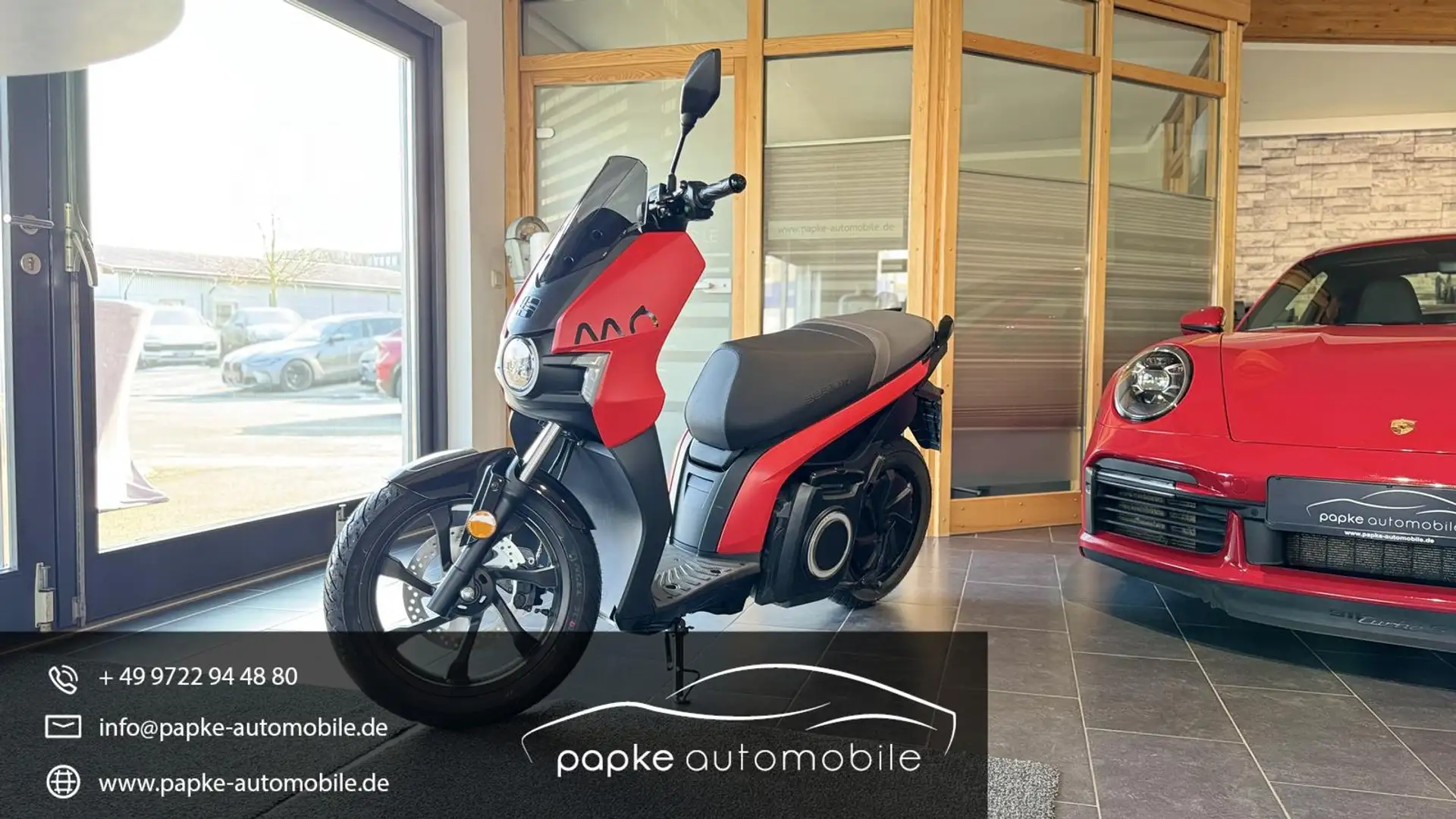 Silence S01 SEAT MO 125 eScooter 125 +Pamplona Red+12PS+ Rojo - 1