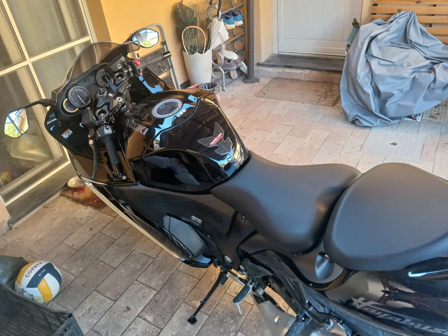 Suzuki Hayabusa Negro - 2