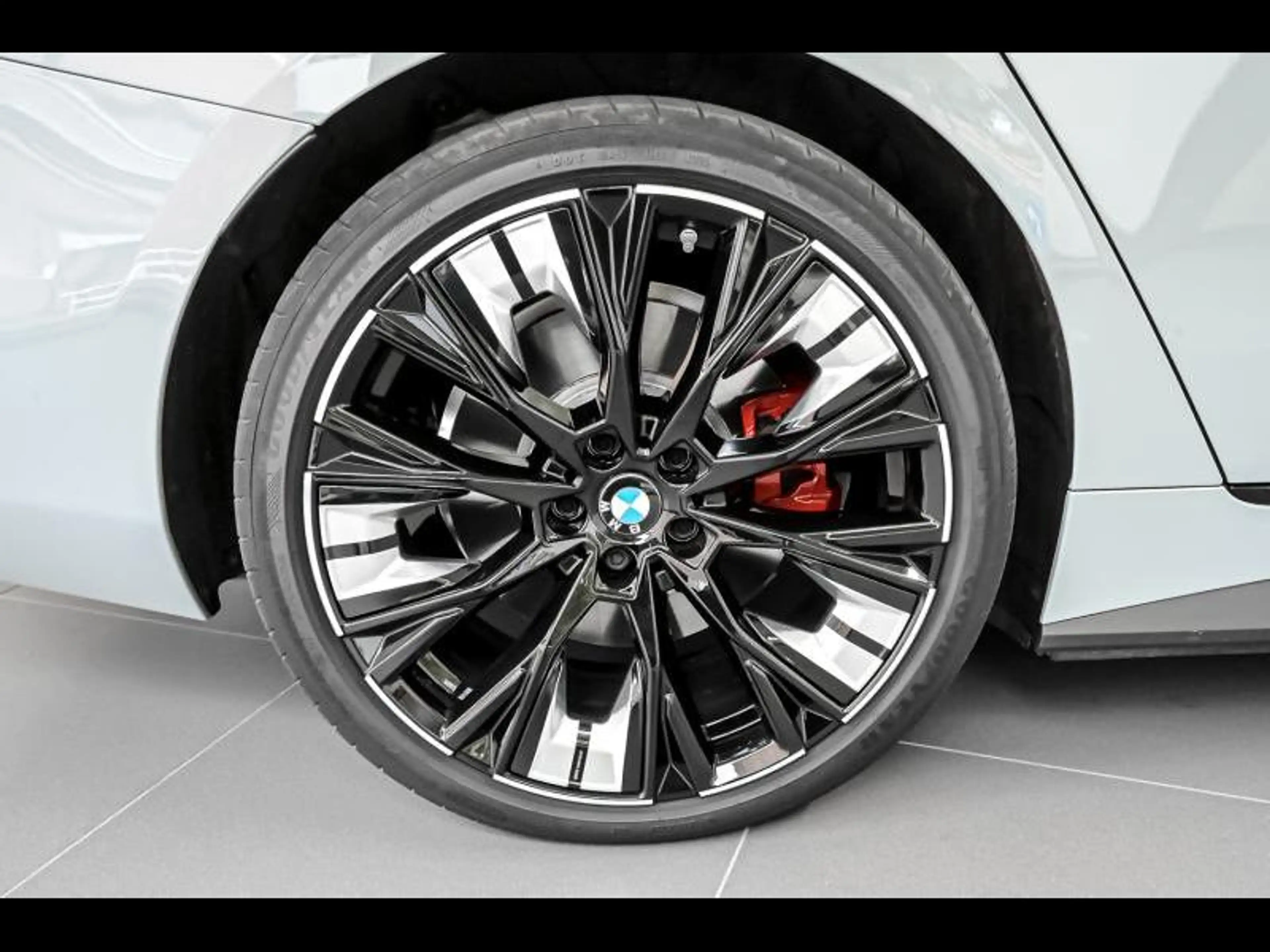 BMW i4 eDrive35 - PACK SPORT M PRO — photo 8