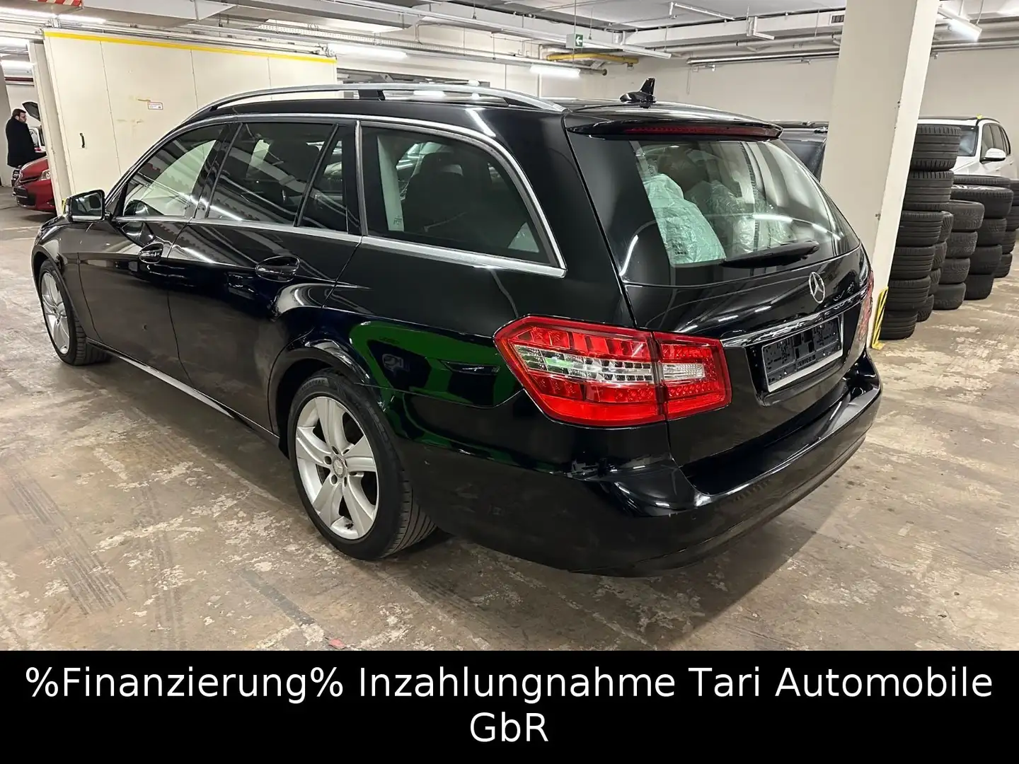 Mercedes-Benz E 220 CDI T-Modell Schalter BlueEfficiency Navi Schwarz - 1