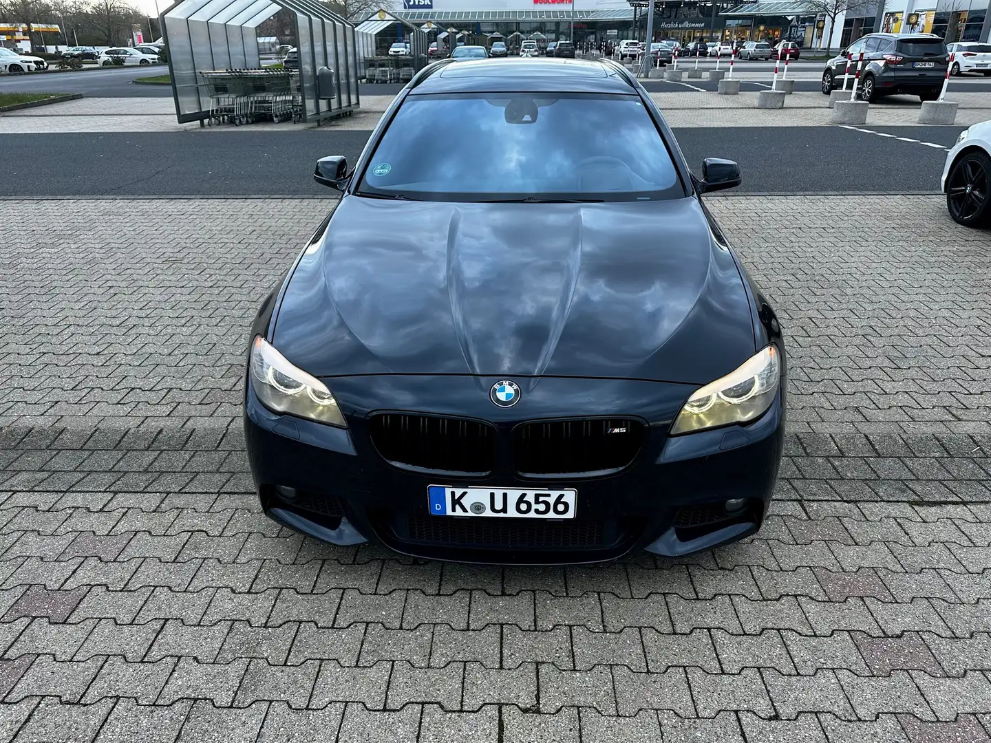 BMW 525 BMW 5er f11  *Softclose*4xSHZ*Head-Up*Keyless-Go*" Schwarz - 1