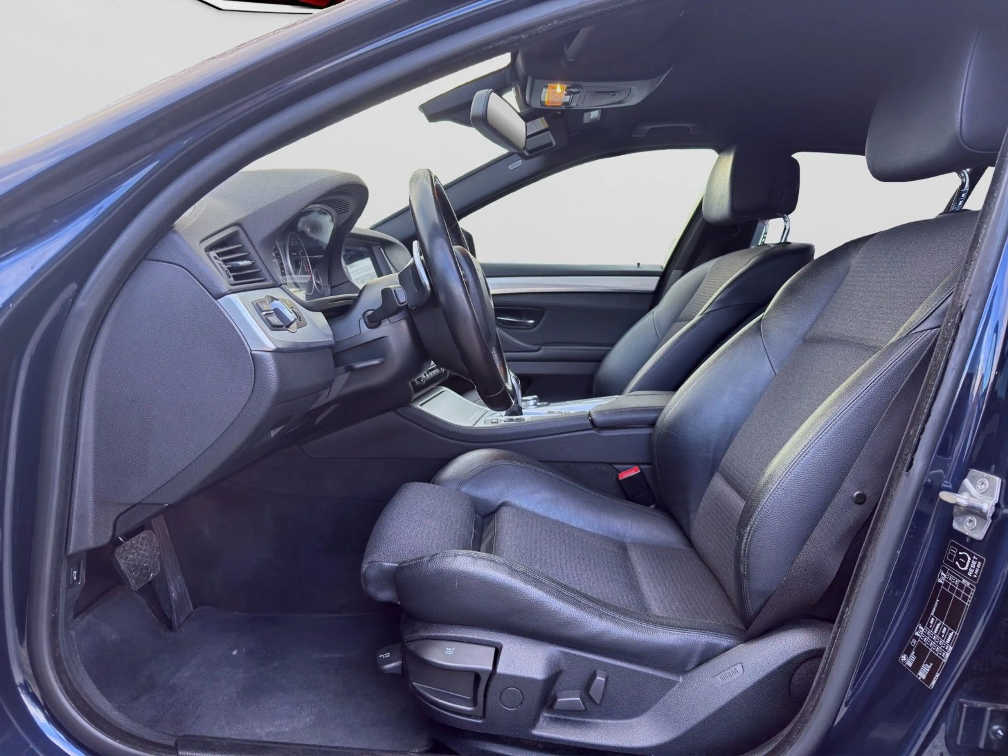 BMW 525 d Touring/Sport M Technic/AHK/19Zoll/ — photo 9