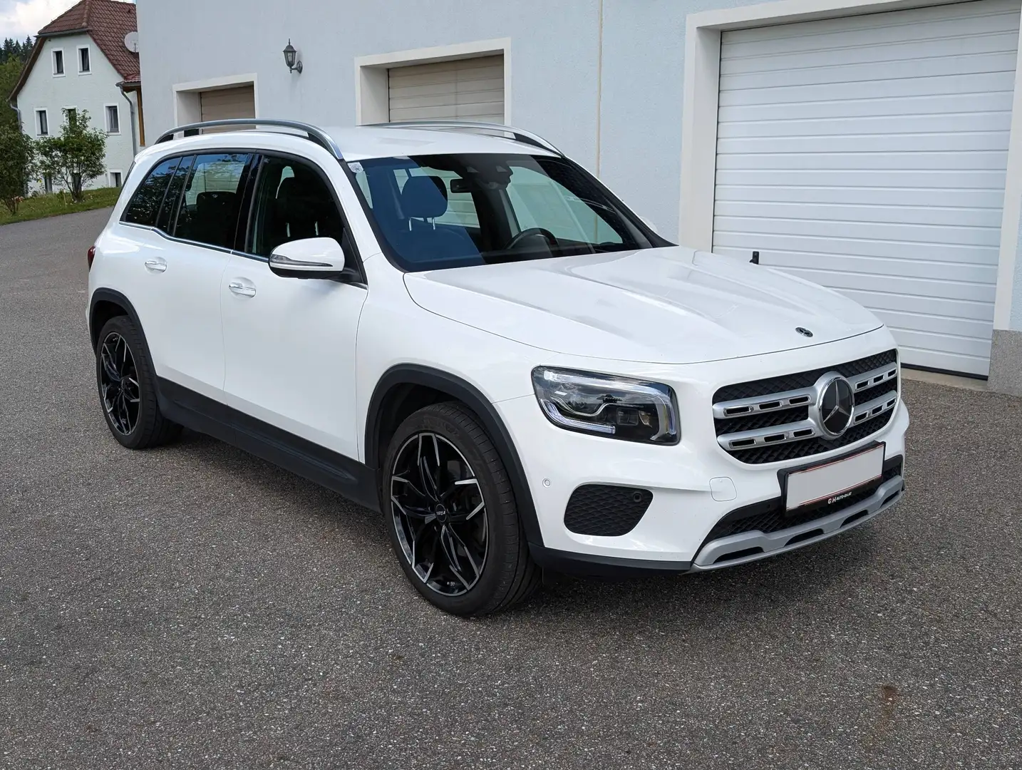 Mercedes-Benz GLB 200 GLB 200 d 4MATIC Aut. Weiß - 1