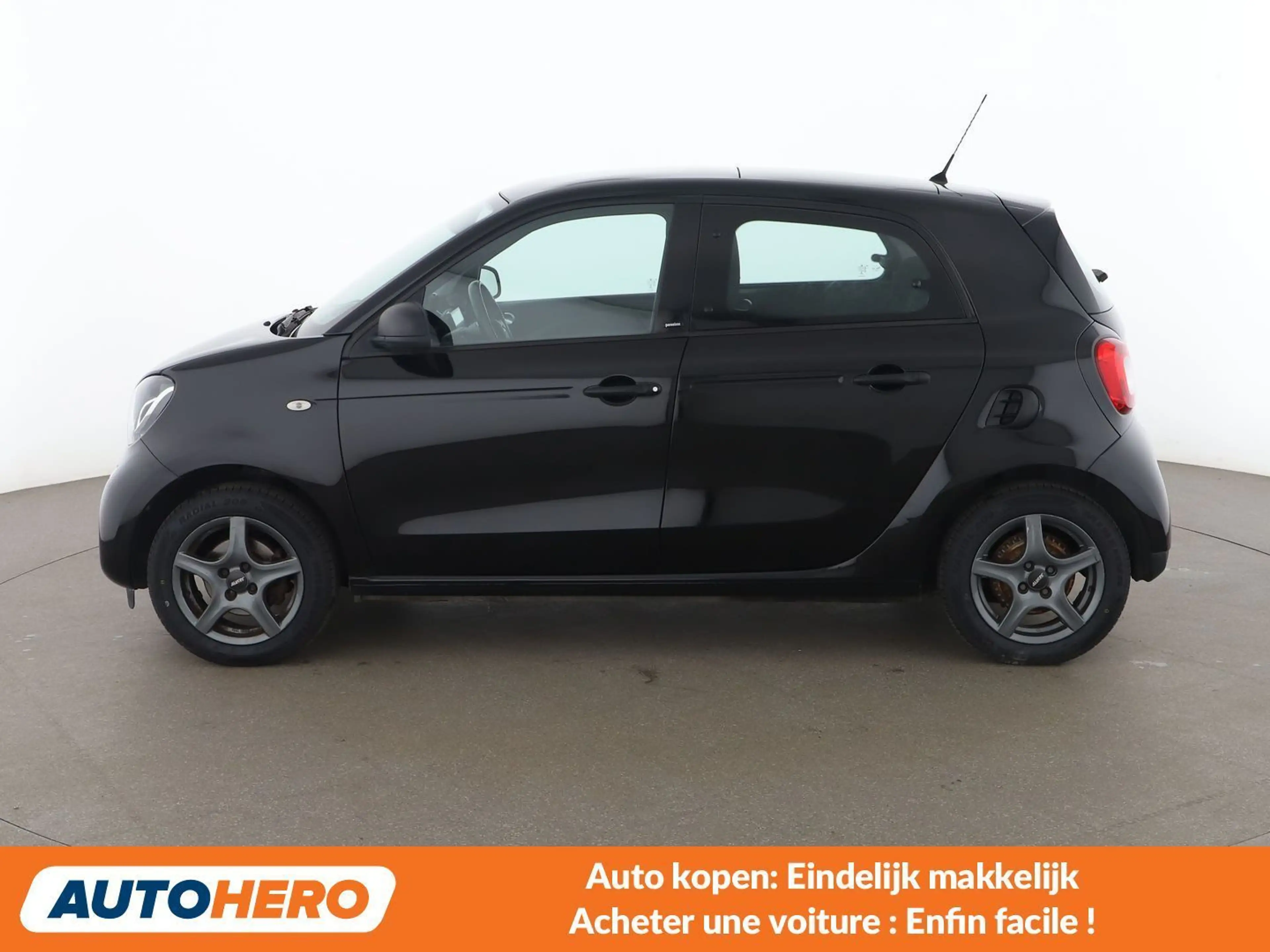 smart forFour 0.9 Turbo Basis passion — photo 3