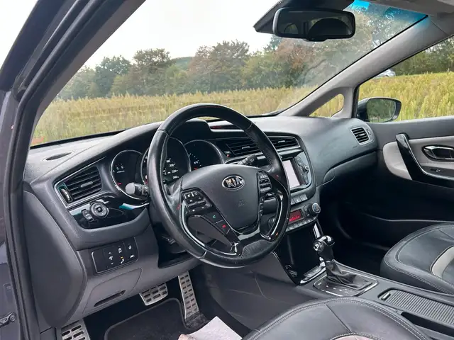 Kia Ceed view 12