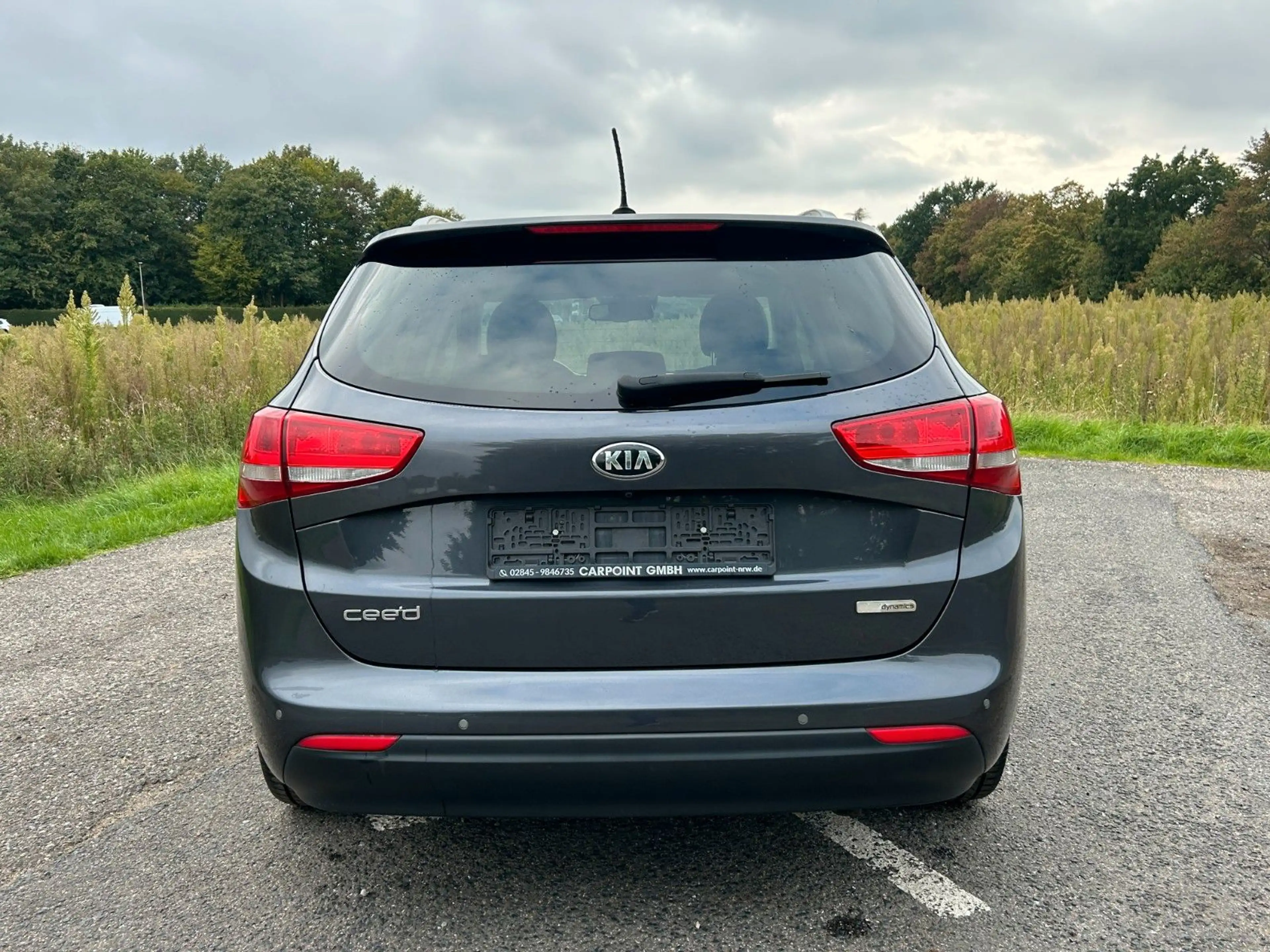 Kia Ceed SW / cee'd SW 1.6 CRDi Platinum Edition — photo 4