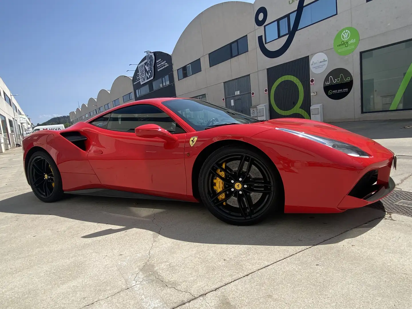 Ferrari 488 GTB - 1