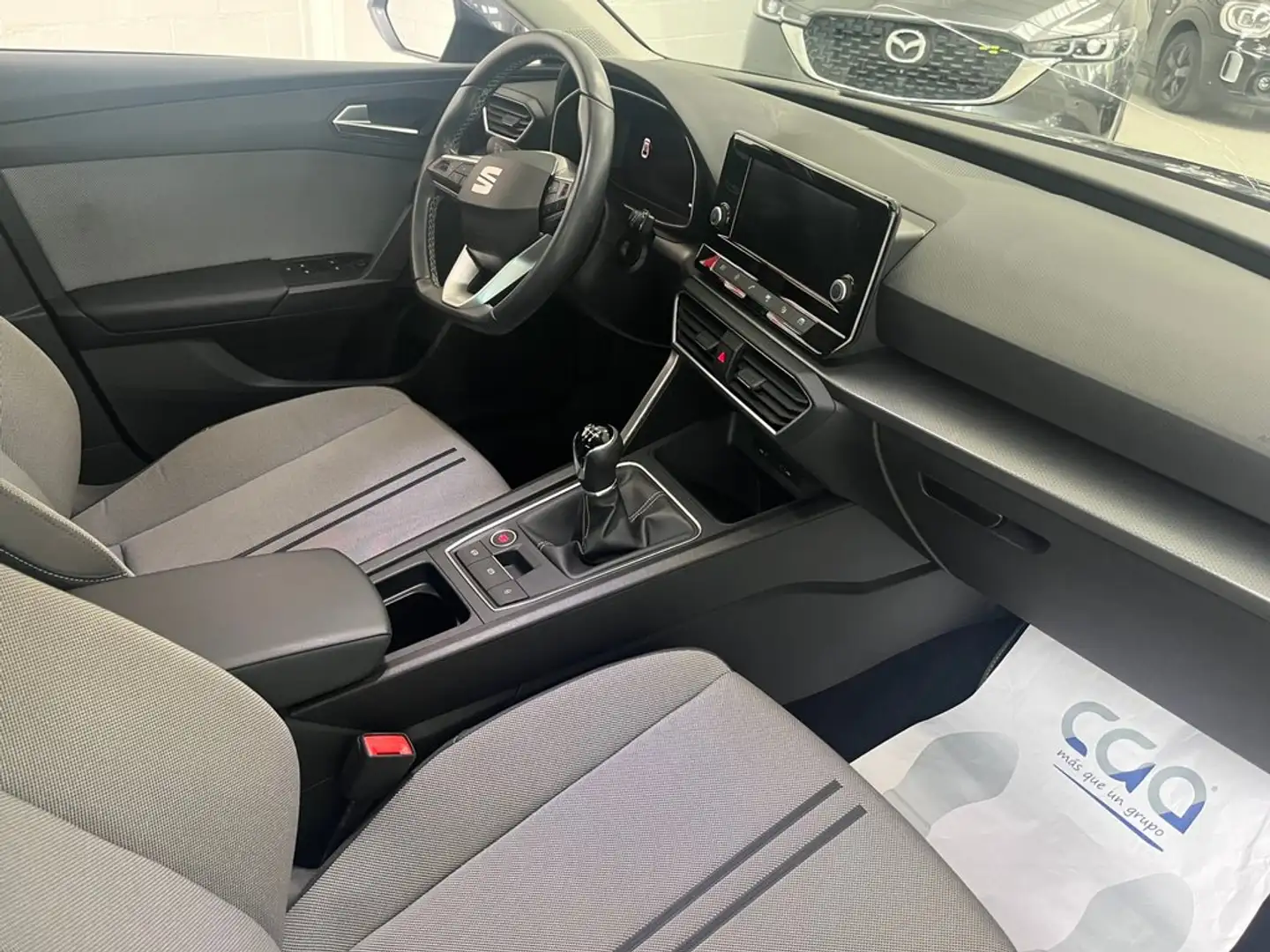 SEAT Leon 2.0TDI S&S Style 115 Gris - 2