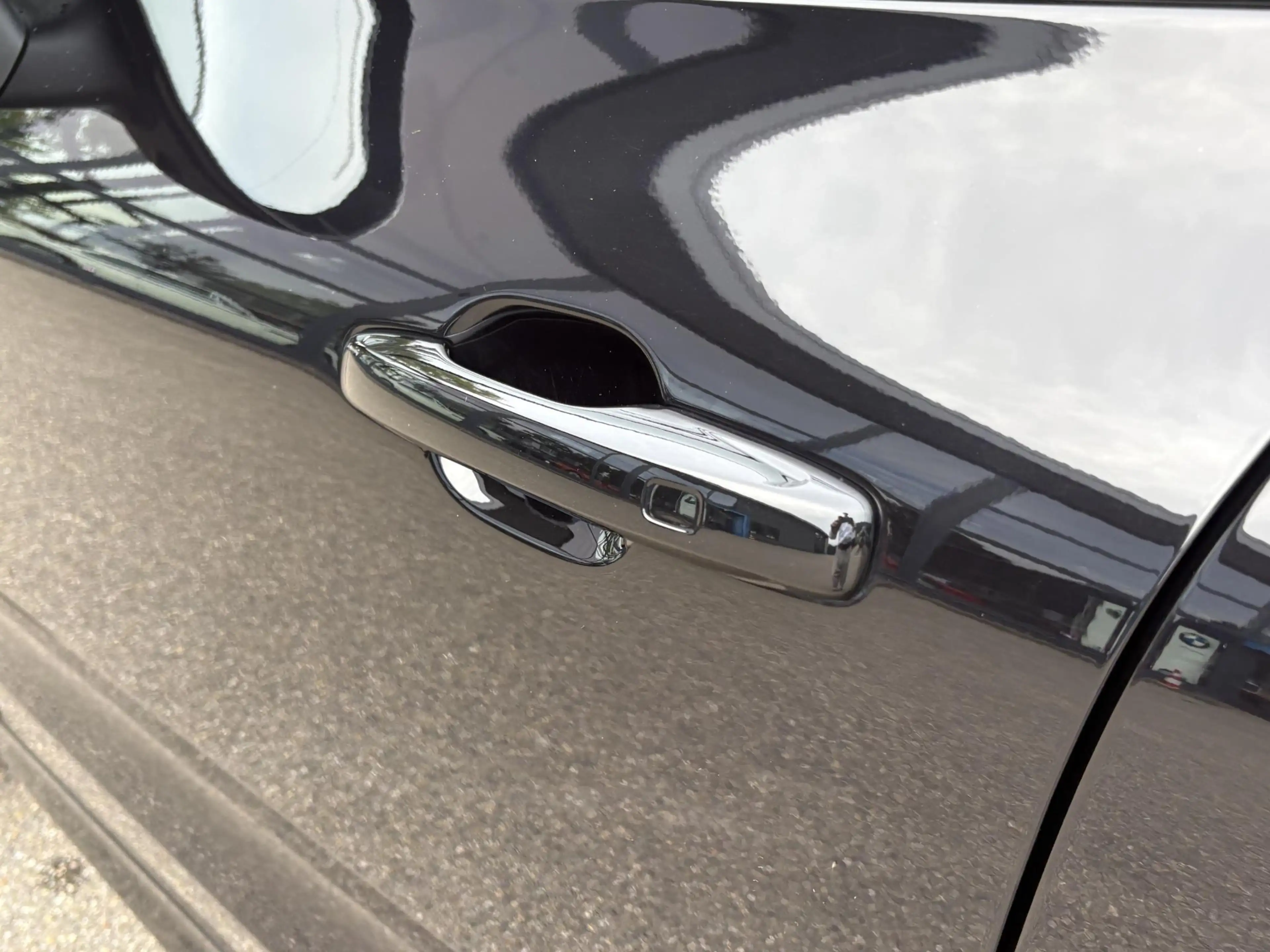 Volvo XC60 2.0 T8 Plug-in hybrid AWD Plus Black Edition VAN € — photo 19
