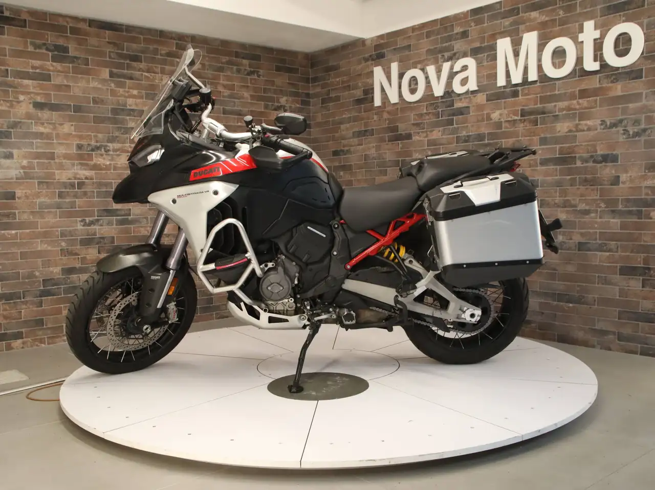Ducati Multistrada V4