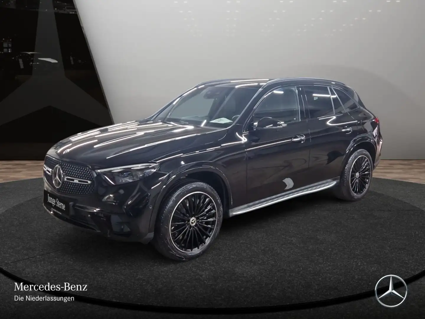 Mercedes-Benz GLC 300 e 4M AMG+NIGHT+PANO+360+AHK+BURMESTER+9G Schwarz - 2