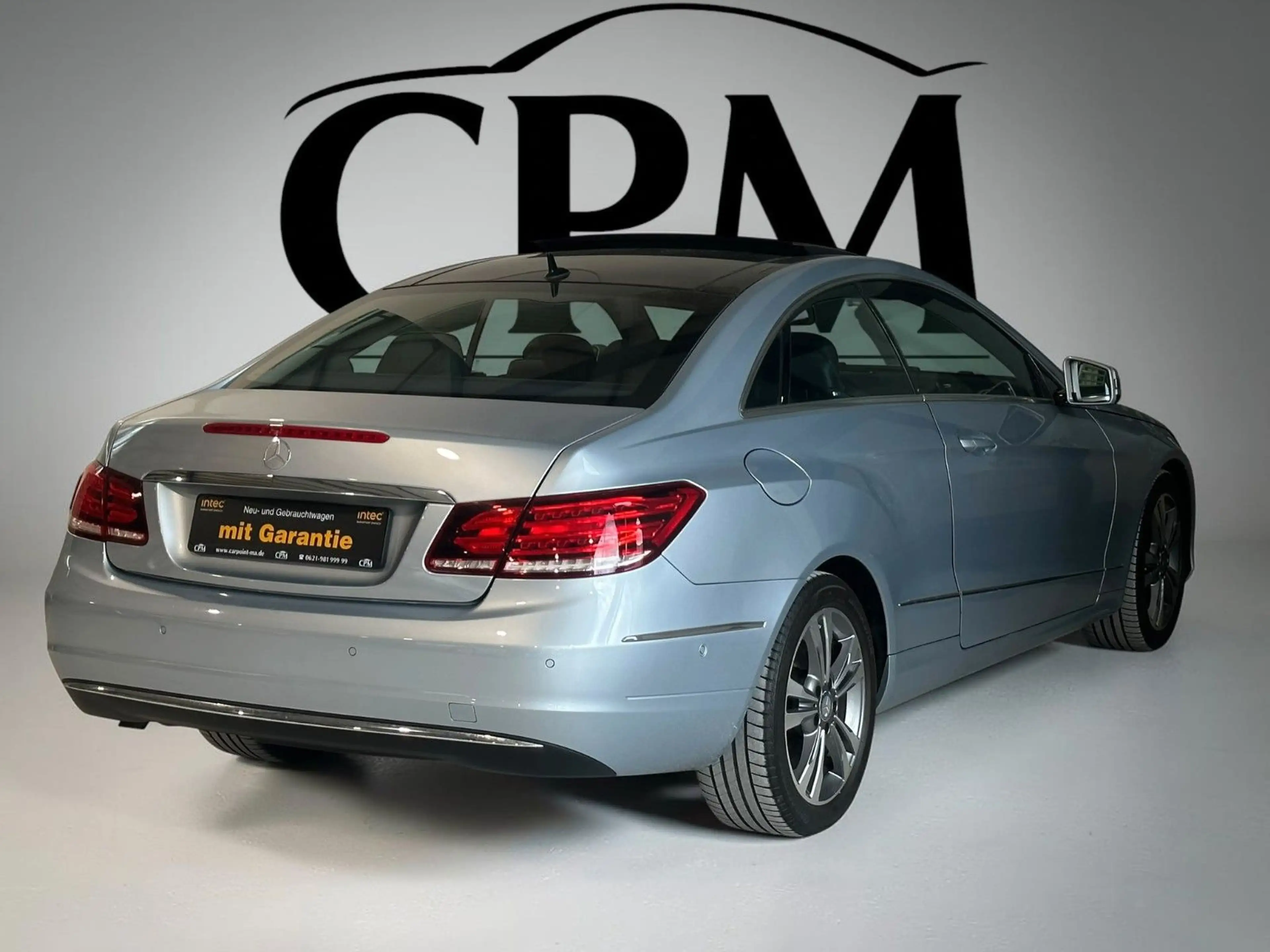 Mercedes-Benz E 250 LEDER NAVI XENON PANO SPORTPAKET 1HD — photo 7