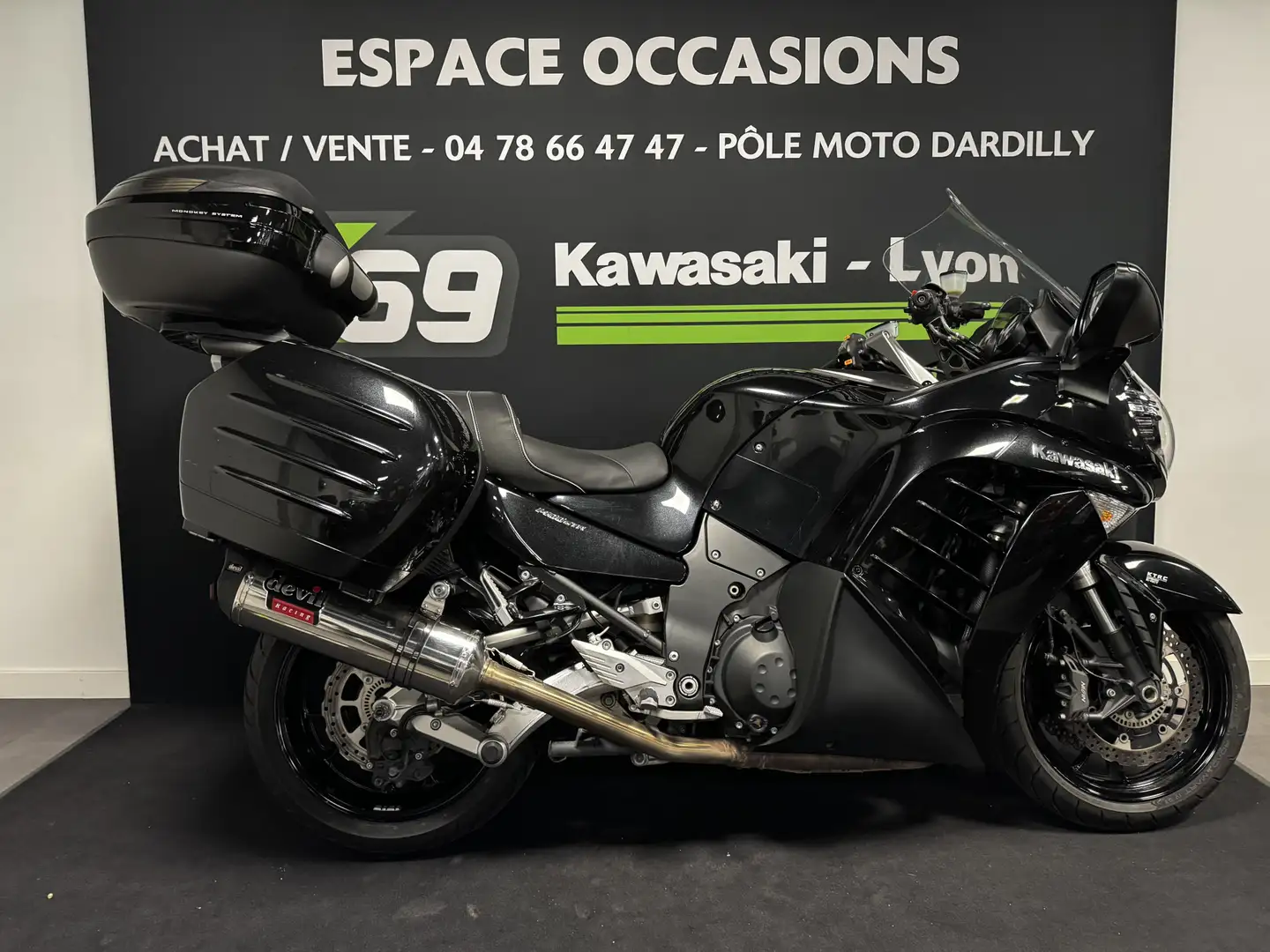 Kawasaki GTR 1400 Nero - 1