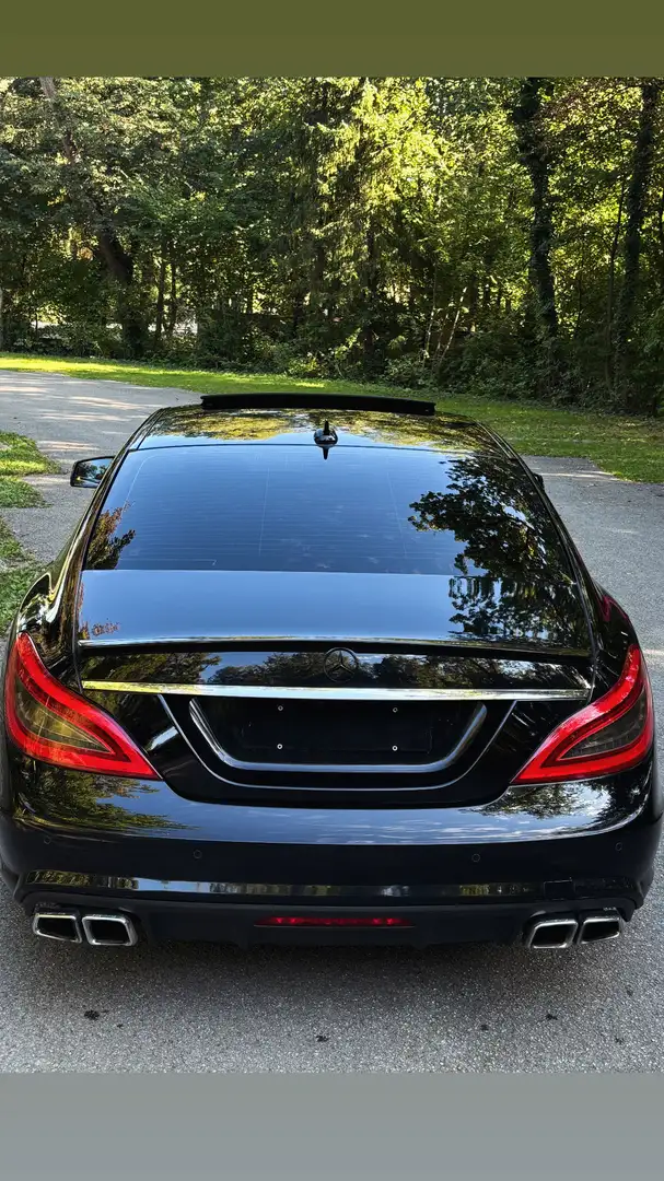 Mercedes-Benz CLS 500 Daimler Černá - 2
