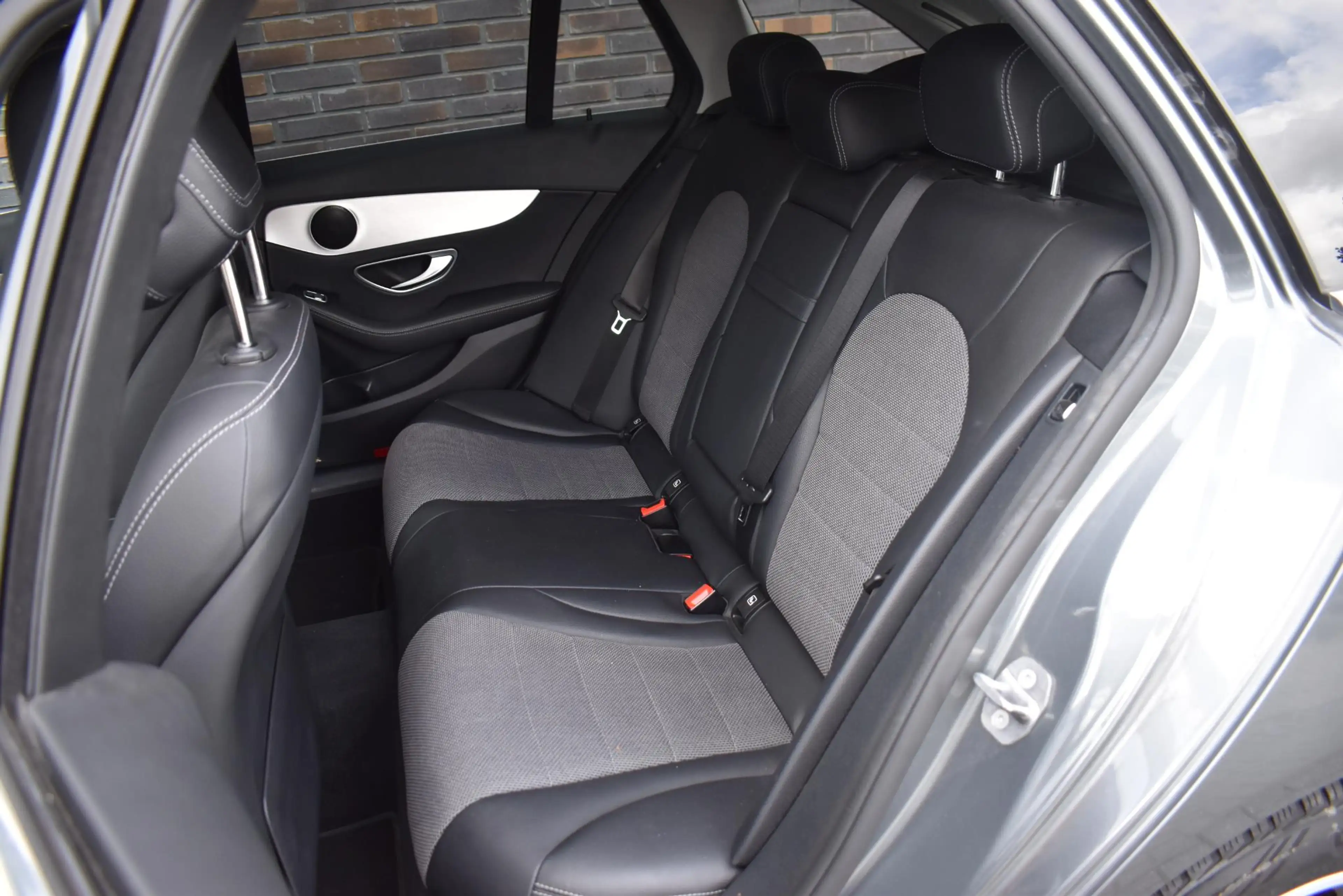Mercedes-Benz C 350 Estate e SPORTSTOELEN LED LMV LEDER NAVI — photo 6