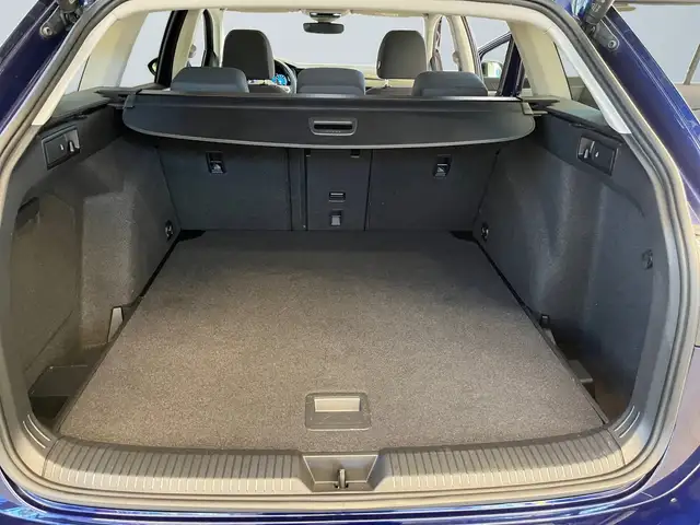 Volkswagen Golf view 14