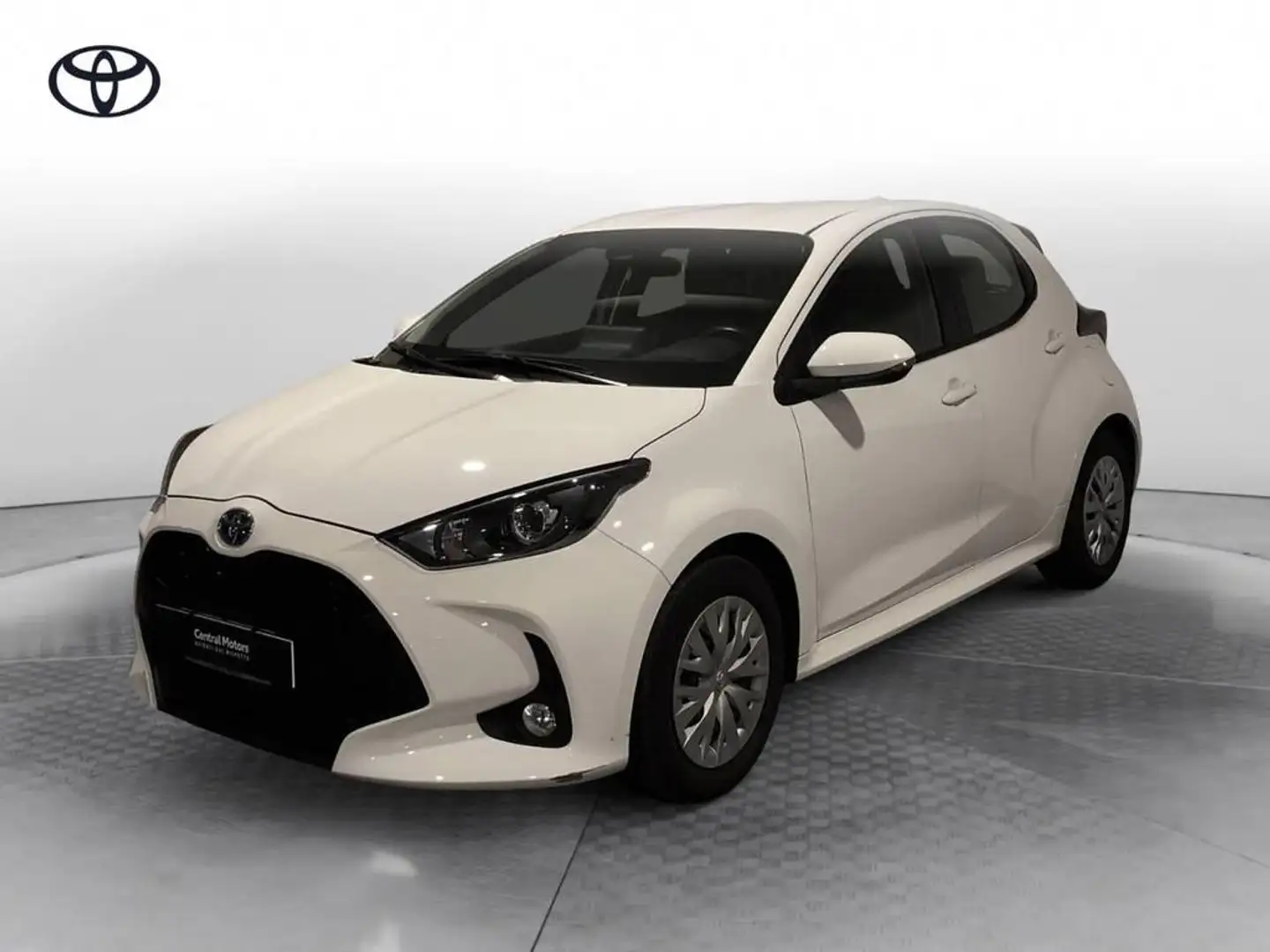 Toyota Yaris 1.5 hybrid Active Bianco - 1