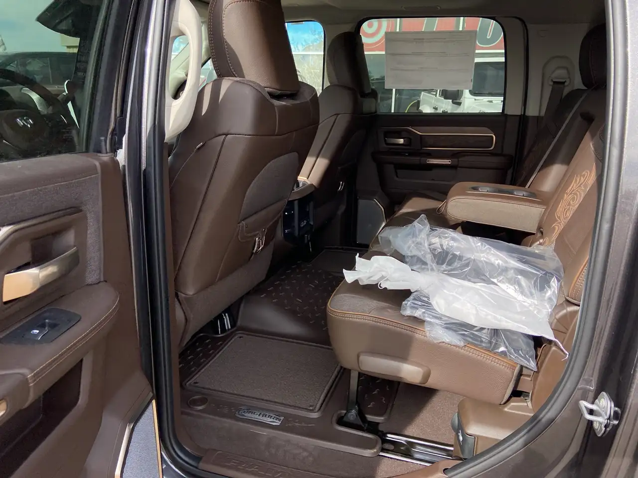 RAM 3500 снимка RAM 3500