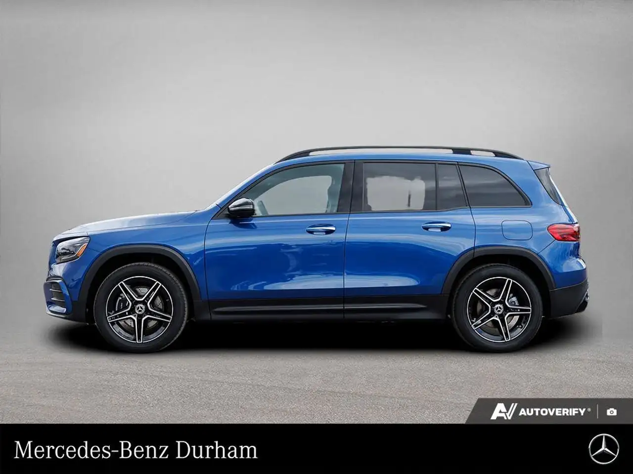 Mercedes-Benz GLB снимка Mercedes-Benz GLB