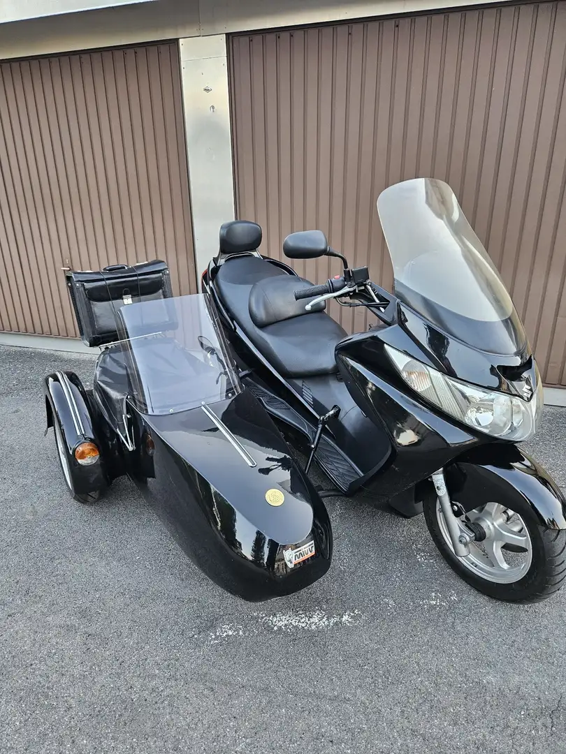 Suzuki Burgman 400 - 1