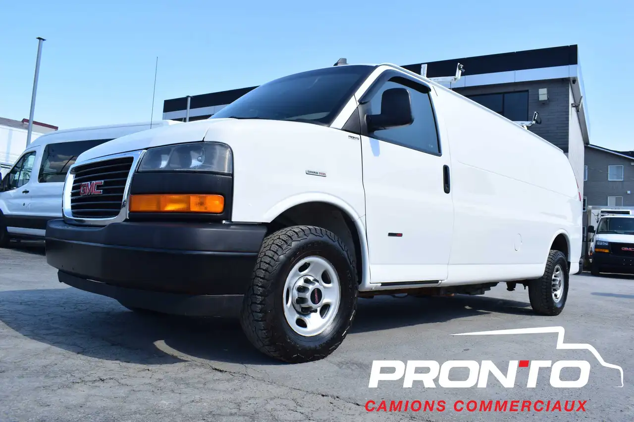 GMC Savana снимка GMC Savana