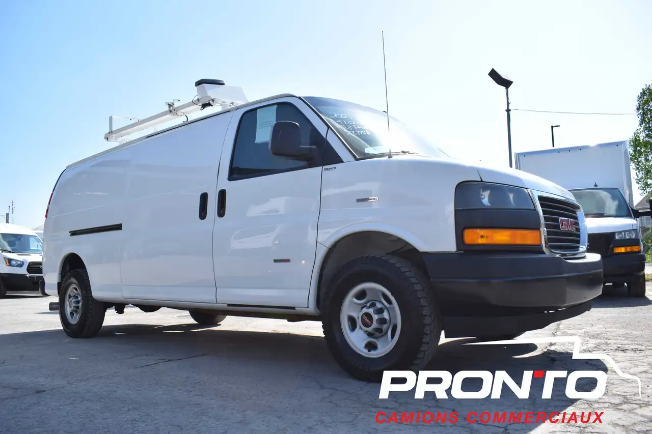 GMC Savana снимка GMC Savana