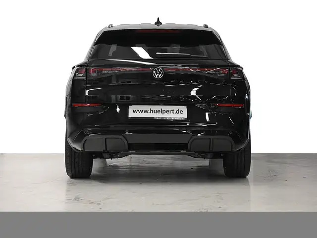 Volkswagen T-Roc view 4