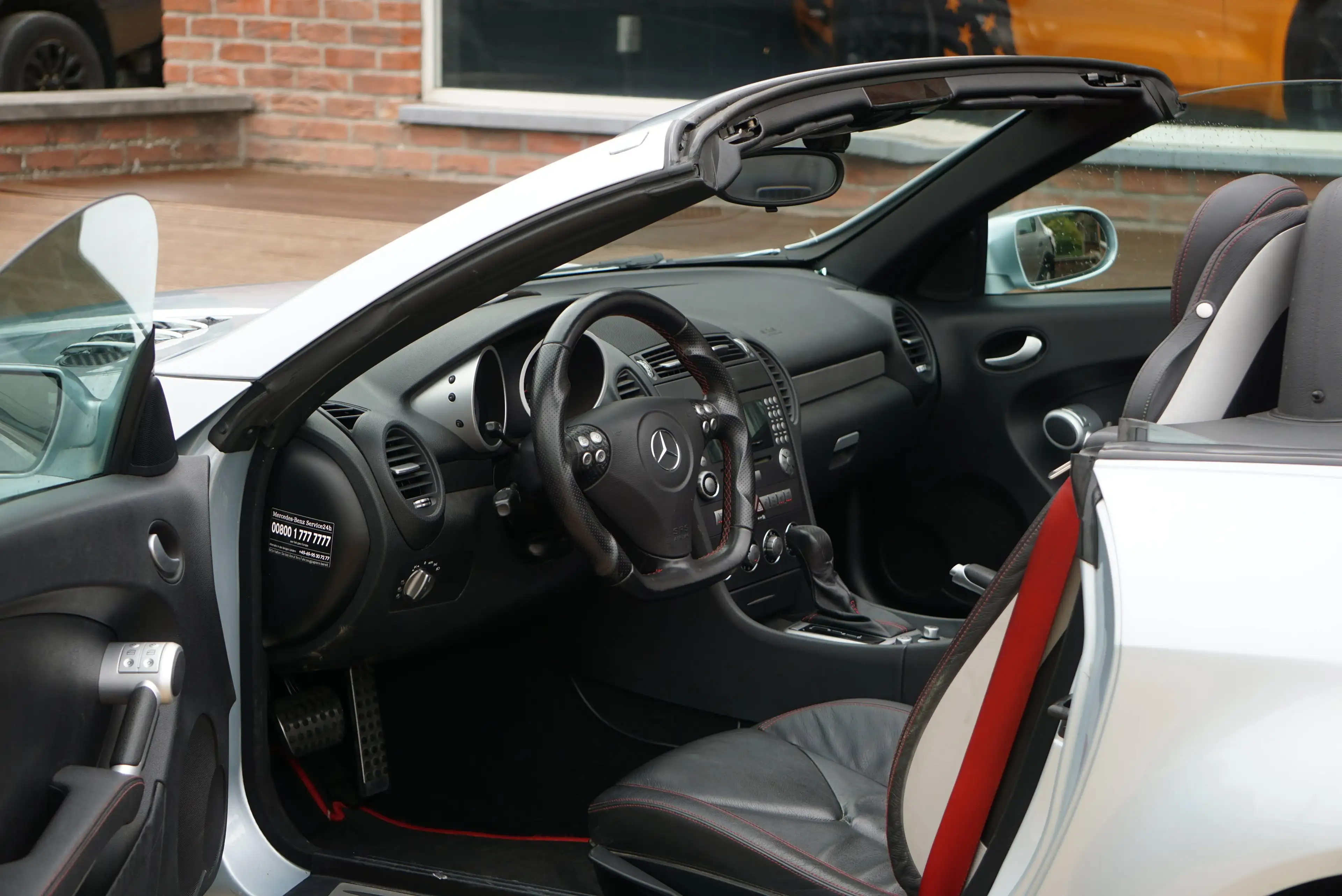 Mercedes-Benz SLK 200 Kompressor Sport Edition LORINSOR / AUTO / BI-XENON / PDC / CLIM / CHAUFFE NUQUE — photo 11