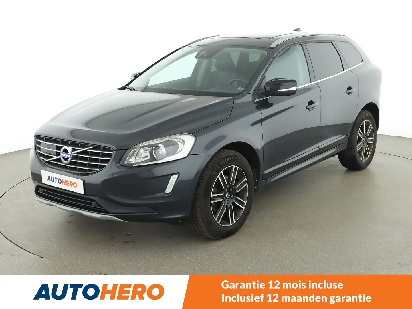 Volvo XC60 2.0 D3 Business 2WD Grau - 1