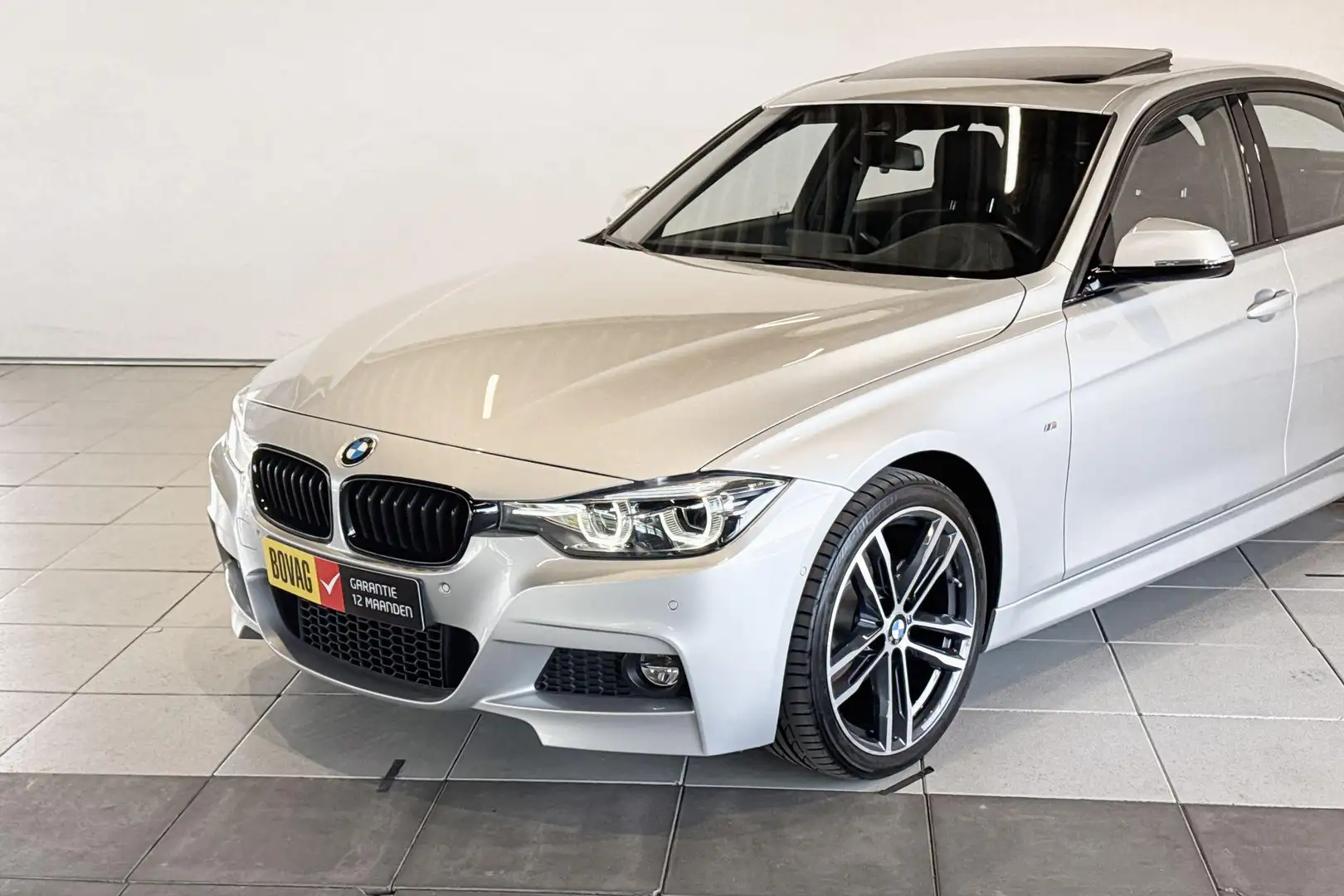 BMW 320 3 Serie Sedan 320i Edition M Sport Shadow Executiv Grau - 2