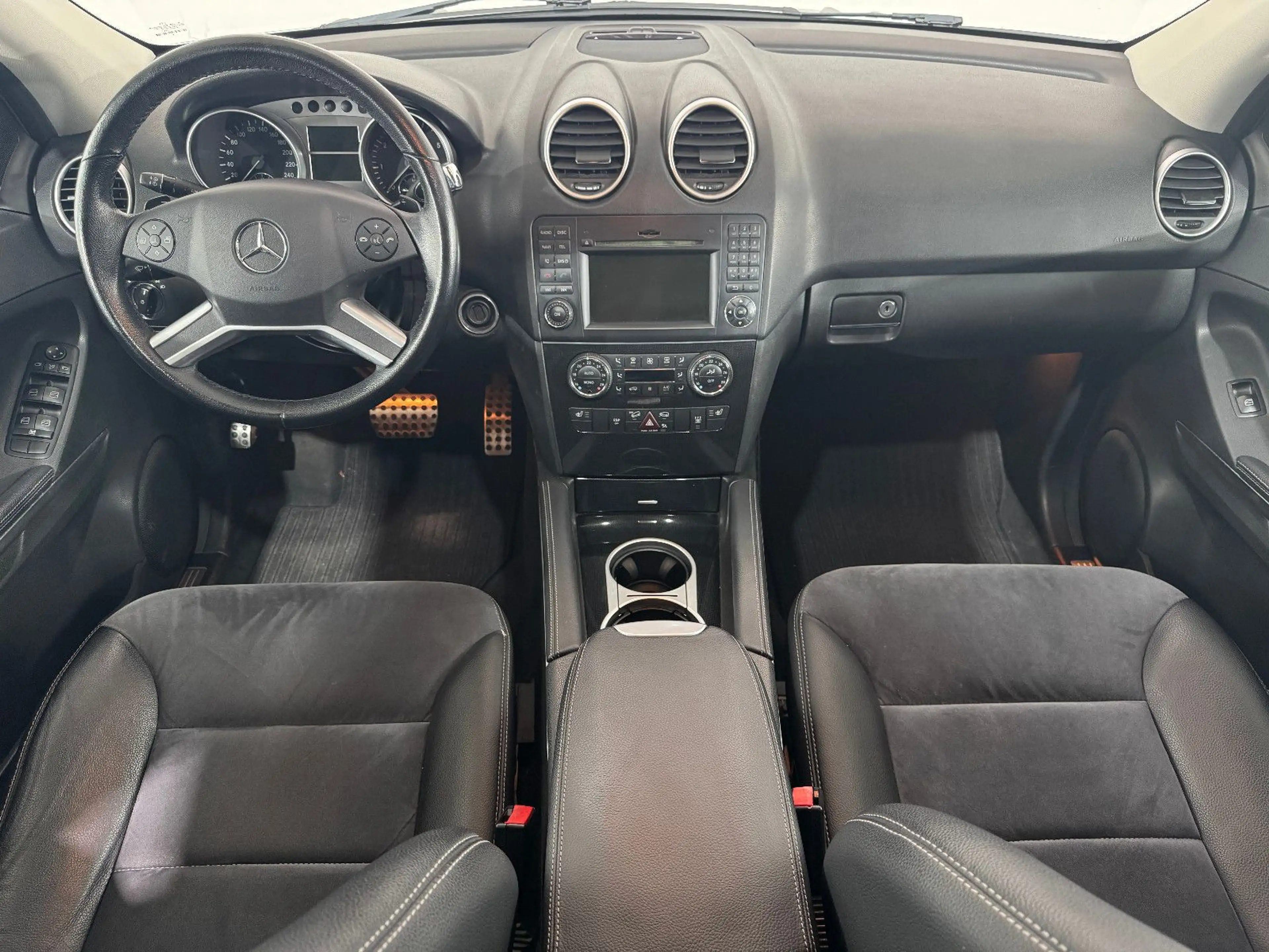 Mercedes-Benz ML 350 *2.HAND+SCHIEBEDACH+20"ALLWETTER+STANDHEIZ — photo 11