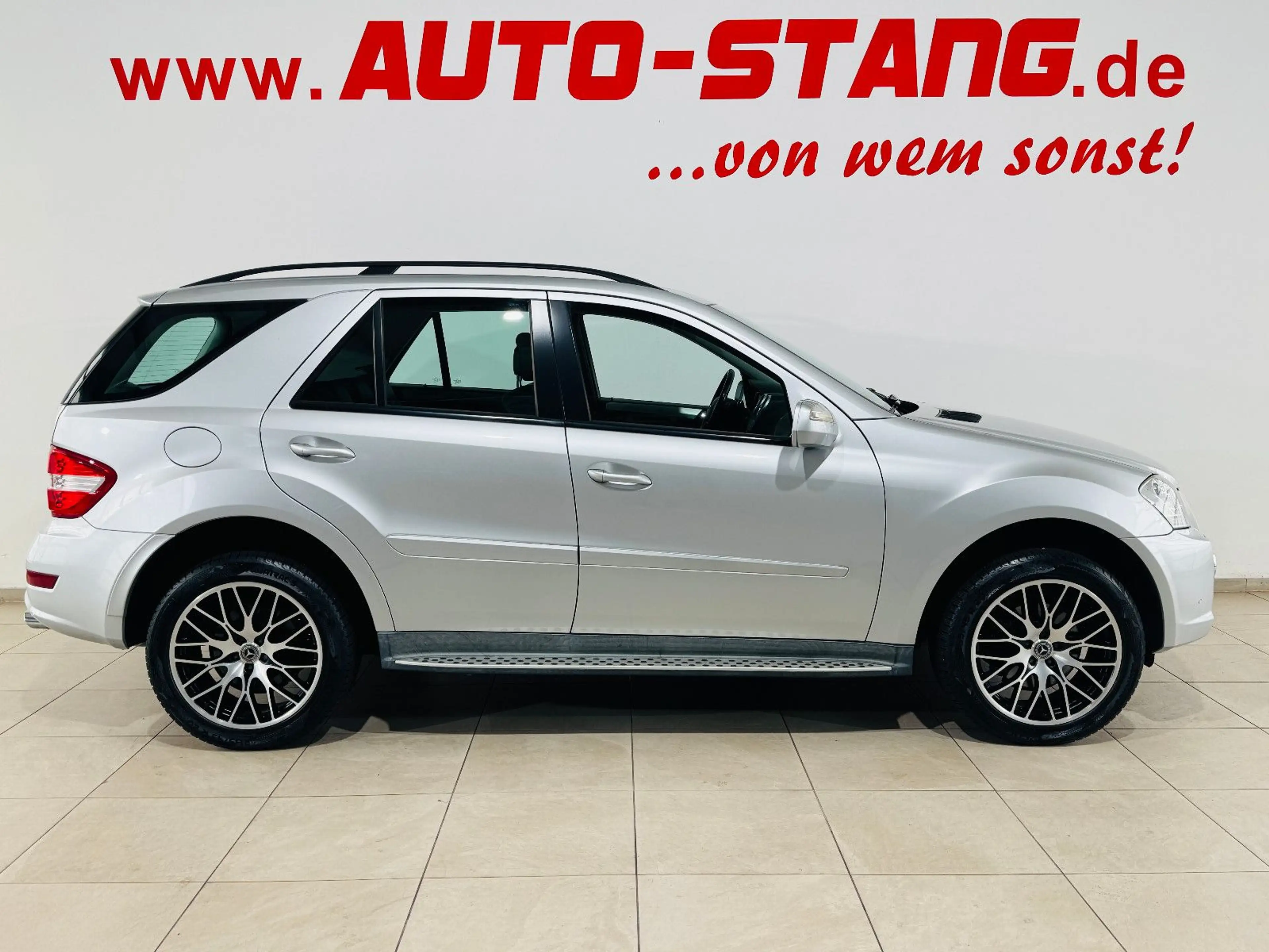 Mercedes-Benz ML 350 *2.HAND+SCHIEBEDACH+20"ALLWETTER+STANDHEIZ — photo 4