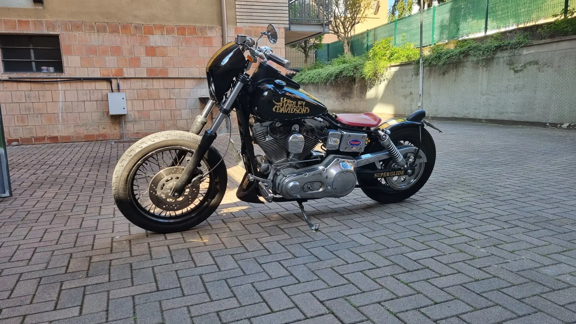 Harley-Davidson Dyna Super Glide modificata bobber Nero - 2