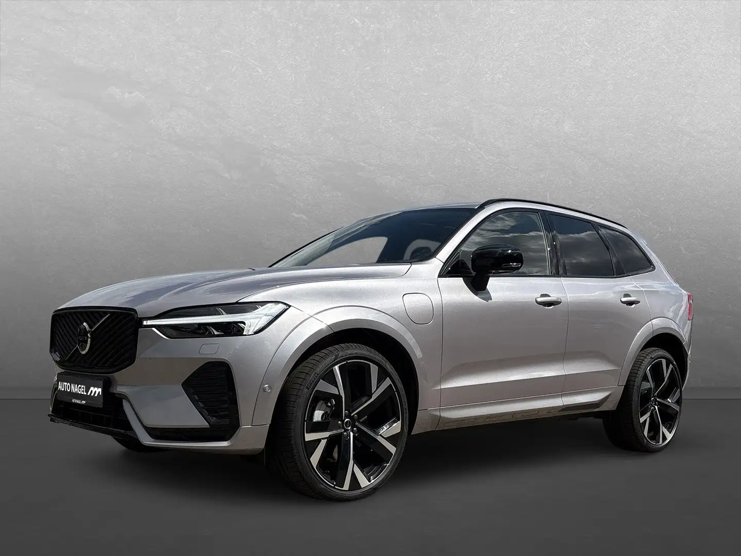 Volvo XC60 T8 PHEV AWD Ultra Dark *FACELIFT+B&W* Срібний - 1