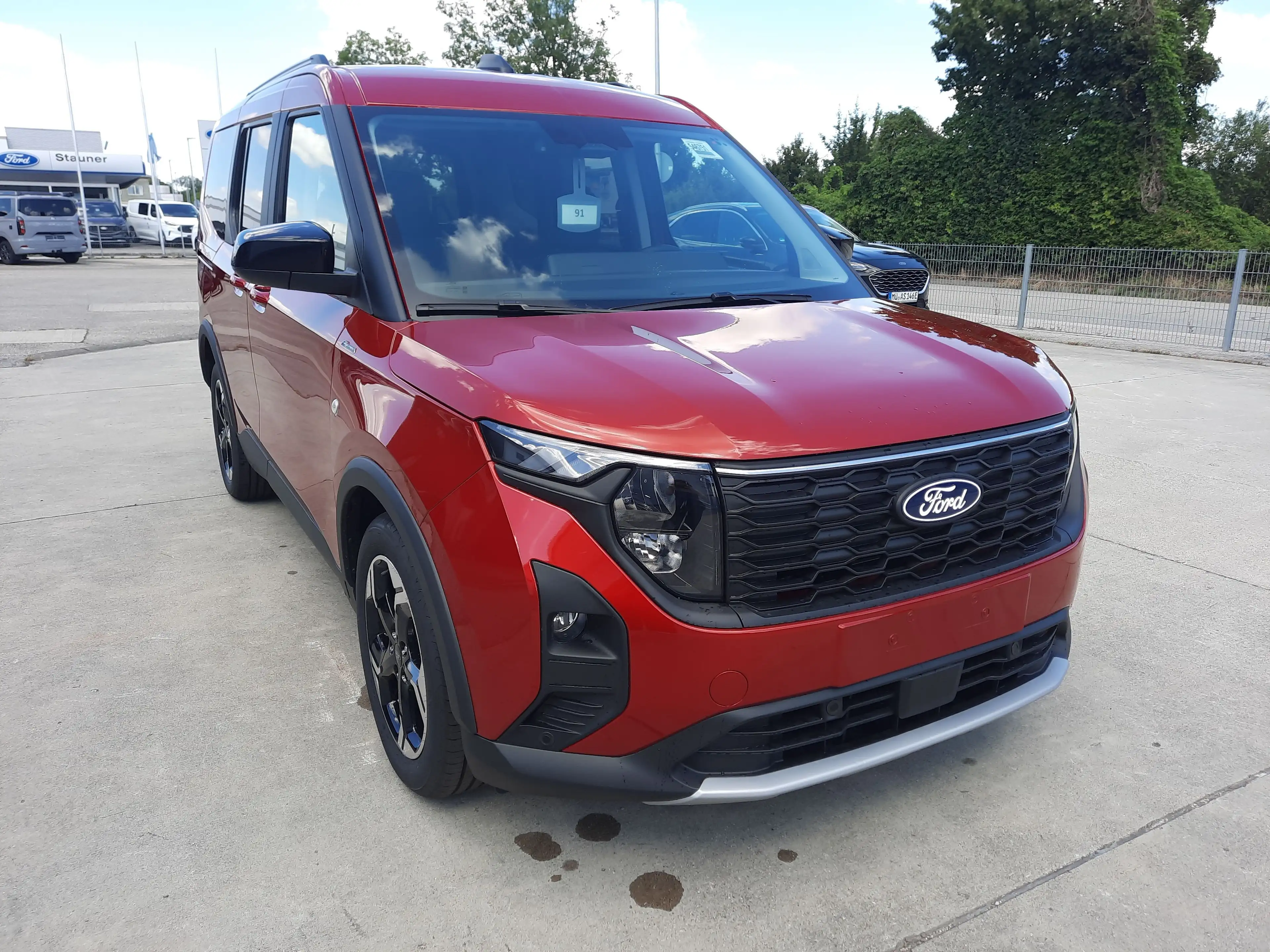 Ford Tourneo Courier 1.0 EcoBoost Active 2,99% Fin. — photo 3