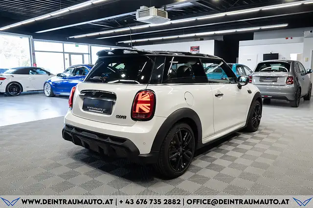 Mini Cooper view 8