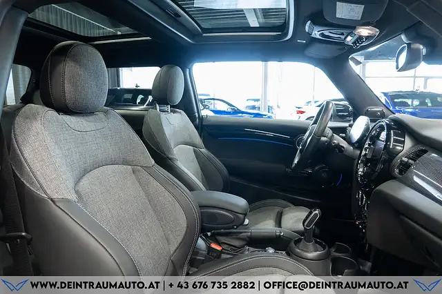 Mini Cooper view 14
