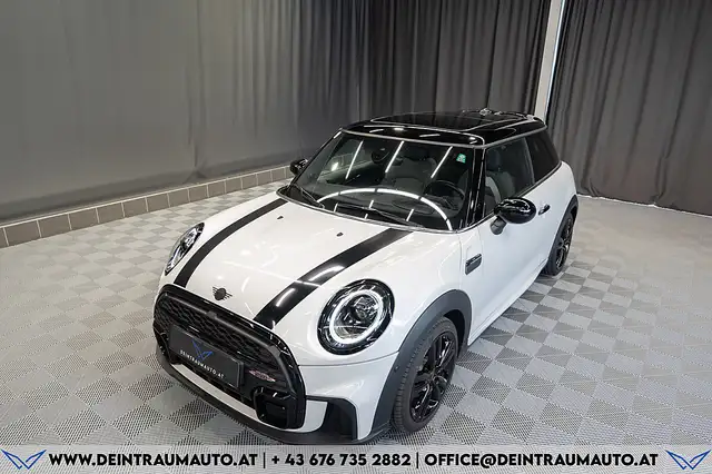 Mini Cooper view 2
