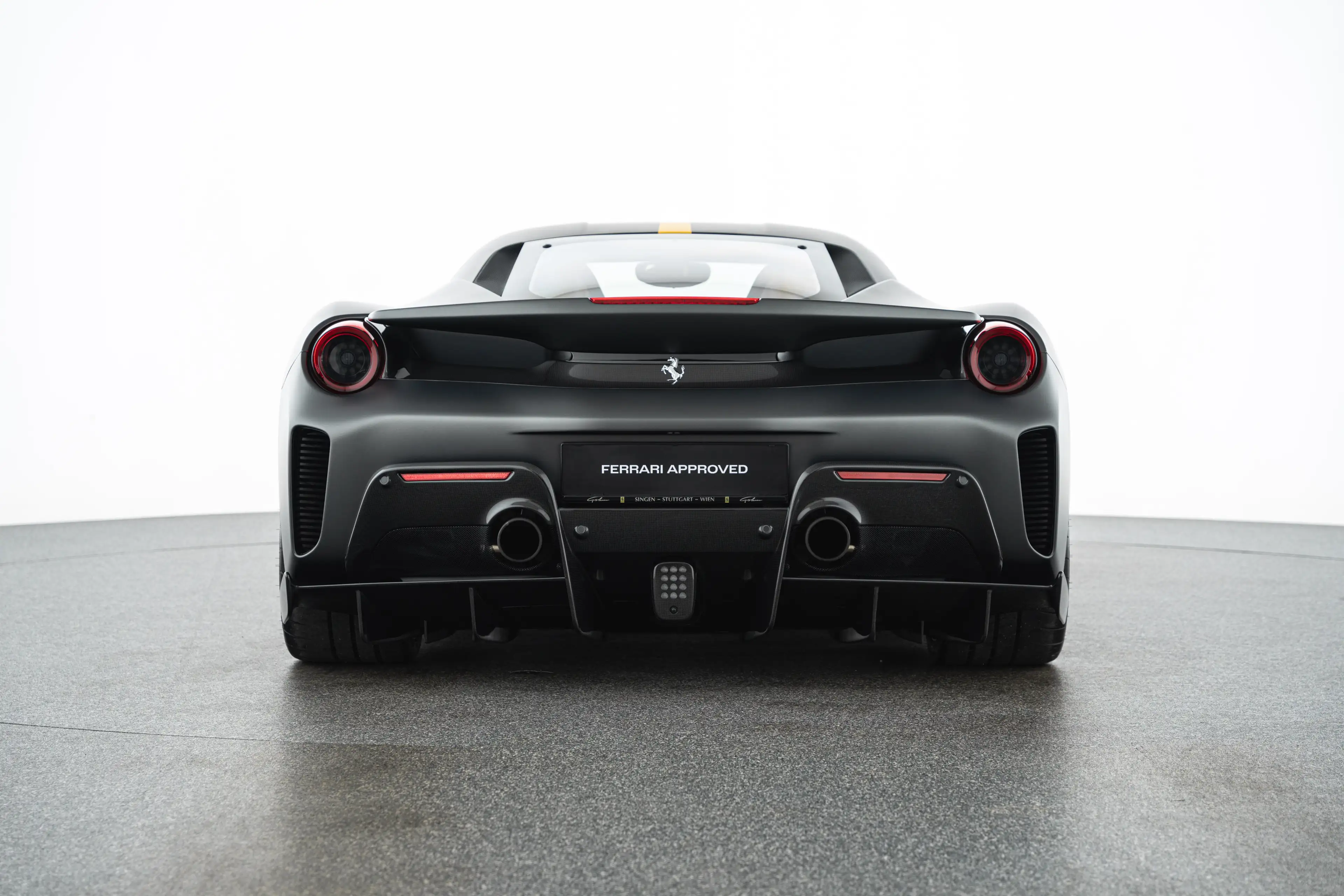 Ferrari 488 488 Pista — photo 6