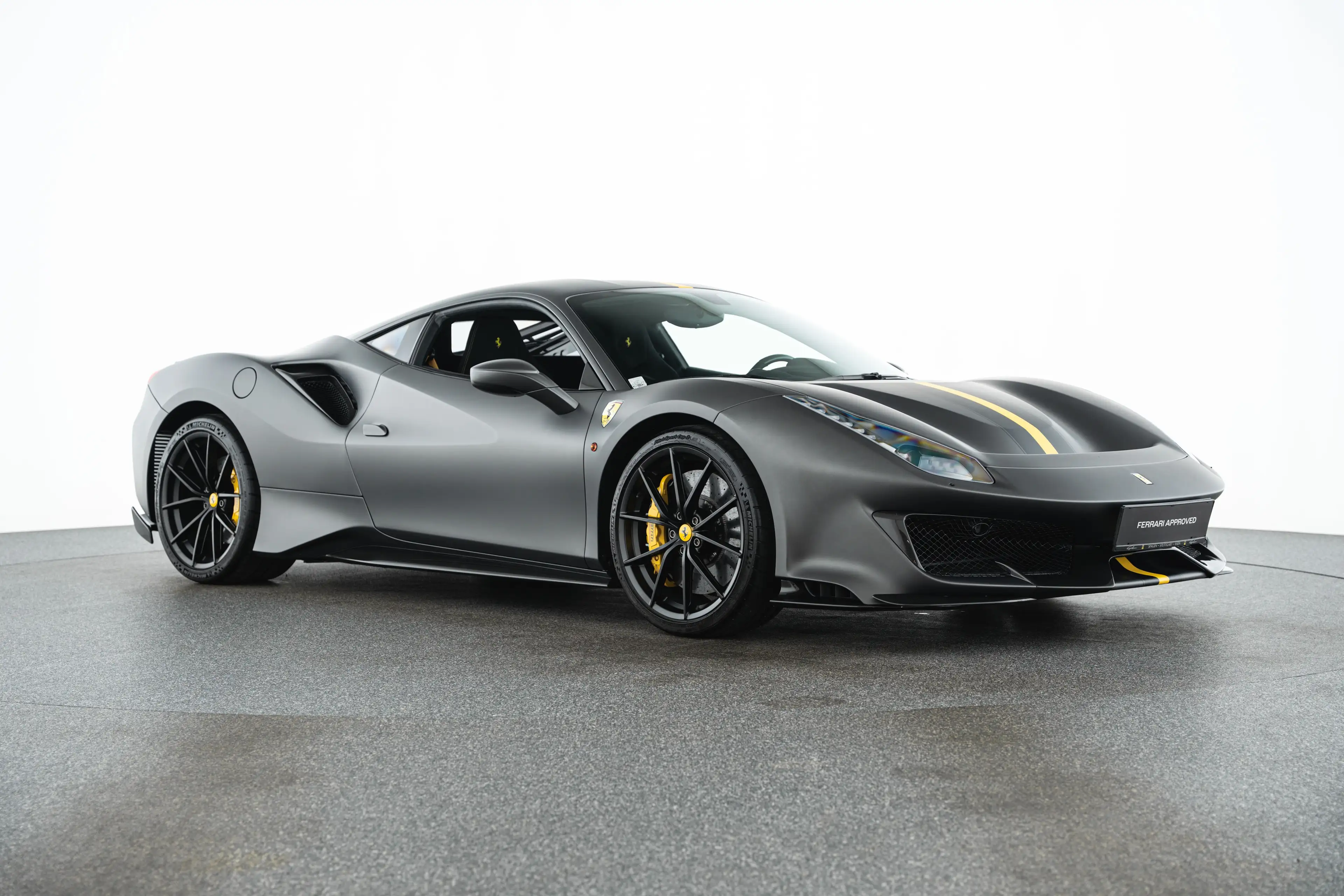 Ferrari 488 488 Pista — photo 3