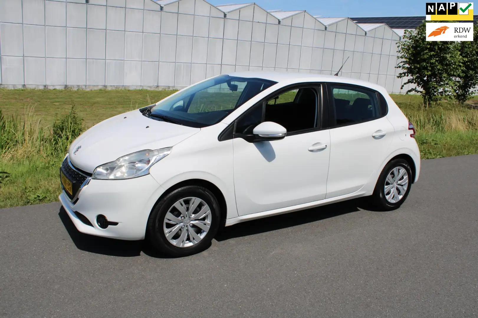 Peugeot 208 1.2 VTi Blue Lease 5 Drs met Airco Wit - 1