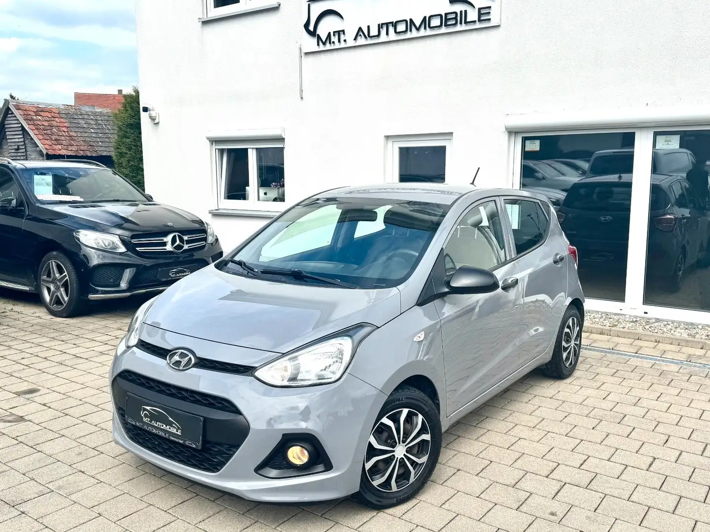 Hyundai i10 Classic*KLIMA*RADIO*BREMSEN u. SERVICE-NEU!* Gris - 1