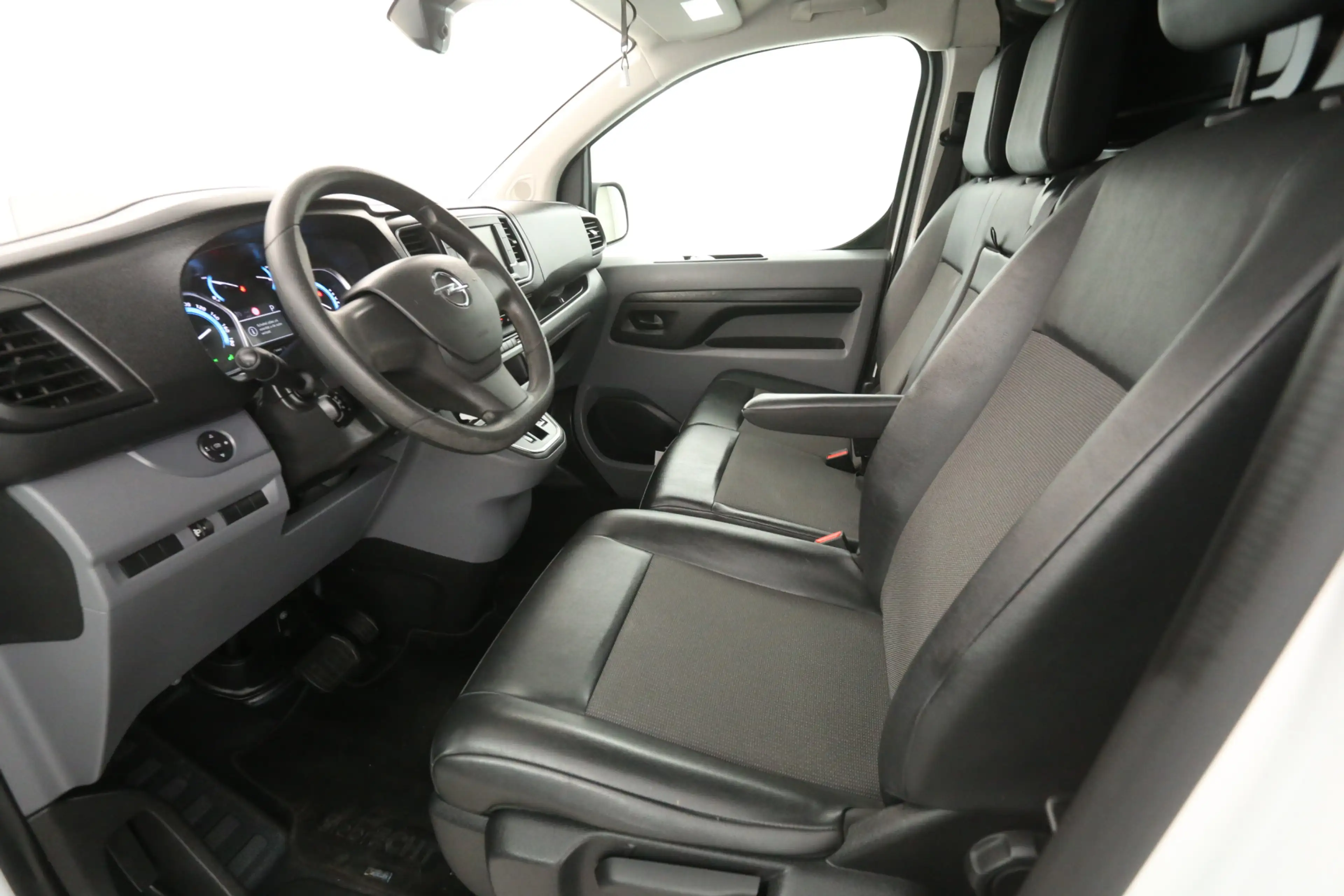 Peugeot e-Expert Opel Vivaro-e L3H1 75 kWh | Snelladen | SOH 91% | — photo 24